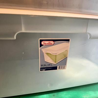 4 LARGE storage totes