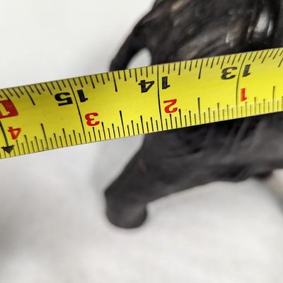 Elephant & Giraffe Figures