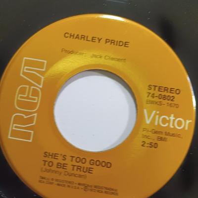 Vinyl record Albums -Nitty Gritty dirt band - Ricky Skaggs - Charlie Pride and more 45RPM Records