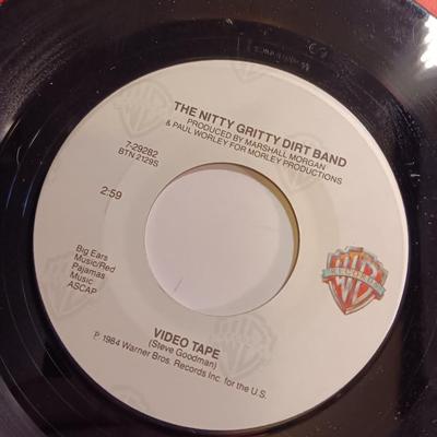 Vinyl record Albums -Nitty Gritty dirt band - Ricky Skaggs - Charlie Pride and more 45RPM Records