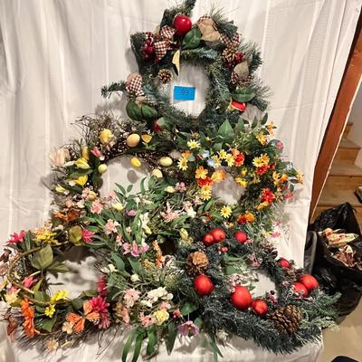 Lot of wreaths