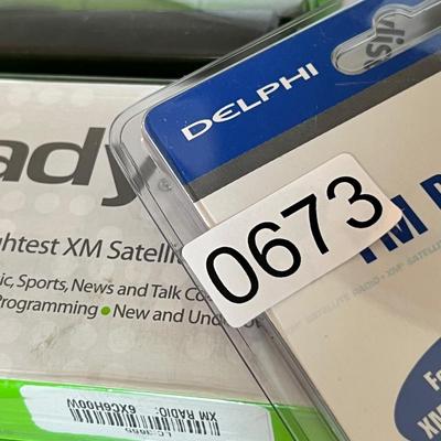 Delphi Roady XT For XM Satellite Radio Receiver + Direct Adapter NEW SEALED