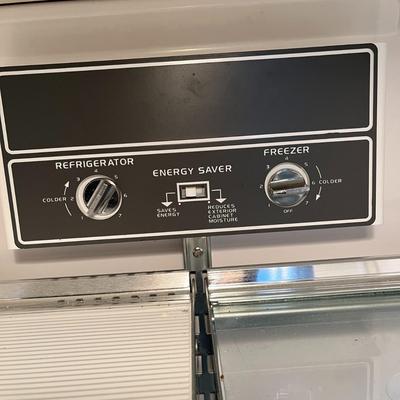 Amana 18 Almond Refrigerator