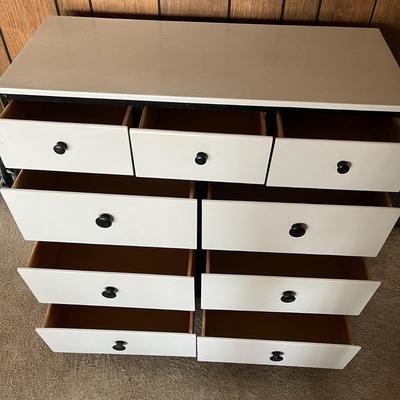 9-Drawer Dresser