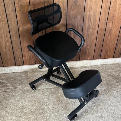 Rolling Kneeling Chair with Back Support