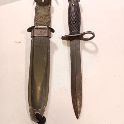 Vintage Imperial U.S. M7 Knife with M8Al Scabbard Vietnam Period