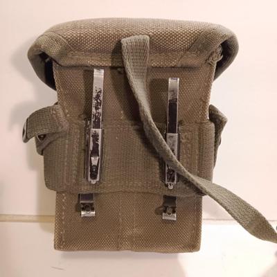US Army Ammo / Clip pouch with Army issued padded suspenders.