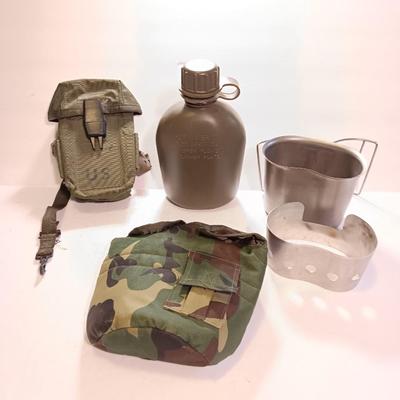 US Army issued Ammo / magazine pouch with Camouflage covered canteen.