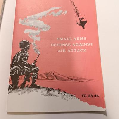 Books - Camouflage - US Army medical handbook - Small Arms Defense Against Air Attack