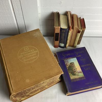 U651 Vintage Webster's Dictionary & Assorted Antique Books