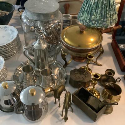 U653 Mixed Metal Lot Decor Items