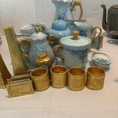 U654 Blue & Gold Painted Porcelain Lot