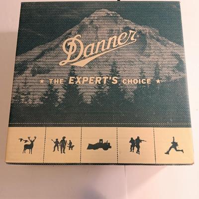 Men's size 12 DANNER Camouflage leather Gortex boots in great condition