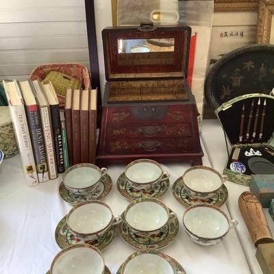U674 LARGE Asian Oriental Lot