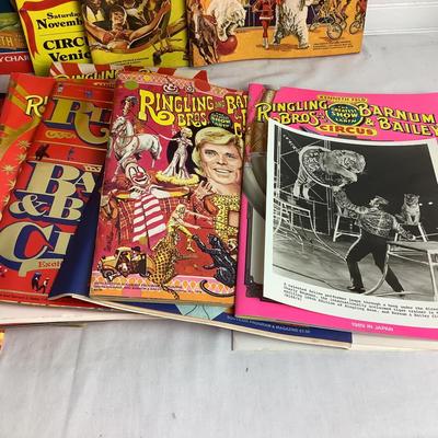 U677 Fabulous Collection Vintage Ringling Bros & Barnum Bailey Circus, Programs, Posters, Etc