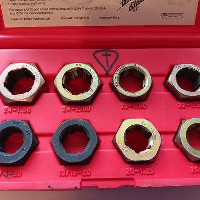 Complete Snap-On RD8 Spindle Rethreader set - 8 piece in blow molded case. functional & metric