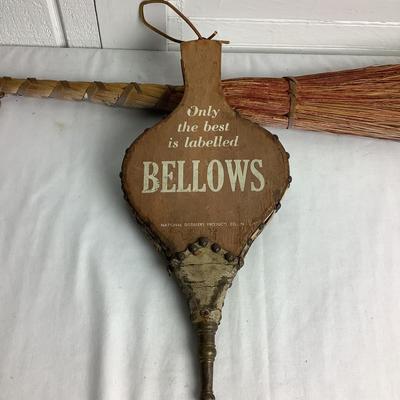 U685 Vintage Bellows & Hearth Broom