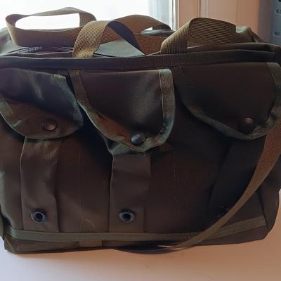 US Army Ammunition pouch / Mag bag with medic medical bag