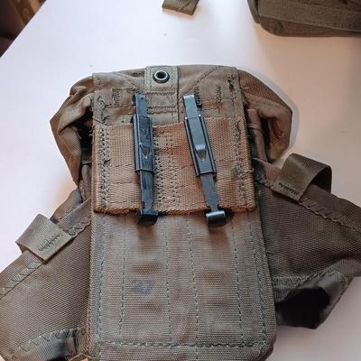 US Army Ammunition pouch / Mag bag with medic medical bag