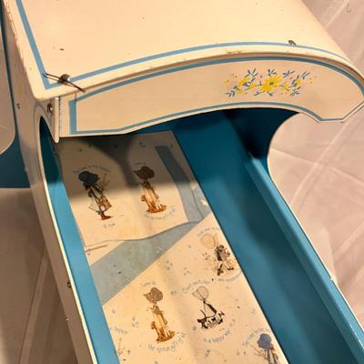Holly Hobby Cradle