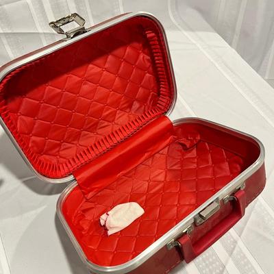 Vintage Girl's Travel suitcase