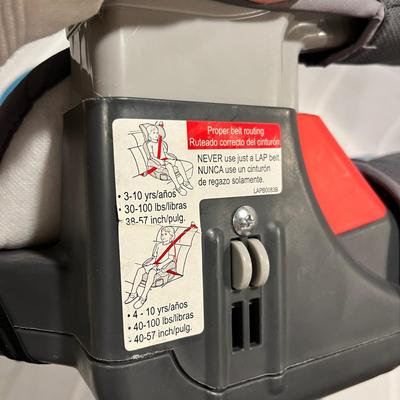 Kids booster seat