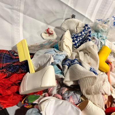 Le Bag of doll clothes