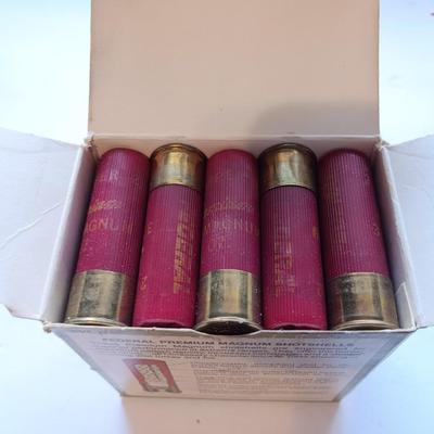 Federal Premium 3" Magnum copper plated shot Ammunition - 50 Shells