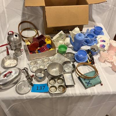 Box of vintage doll dishes & cook ware