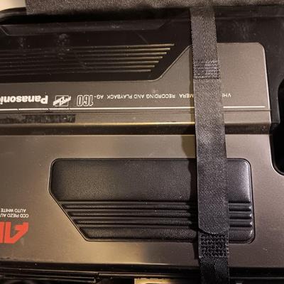 Vintage Panasonic VHS Camera AG-160 Pro line AF Piezo camera with molded case