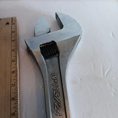 LARGE France - Facom No. 113/24 Adjustable wrench - crescent wrench 24"