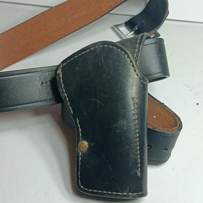 Custom made holster and belt By Rocky Mountain Leather ship Lakewood, Colorado