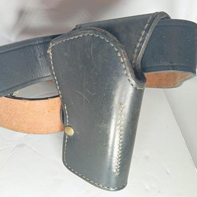 Custom made holster and belt By Rocky Mountain Leather ship Lakewood, Colorado