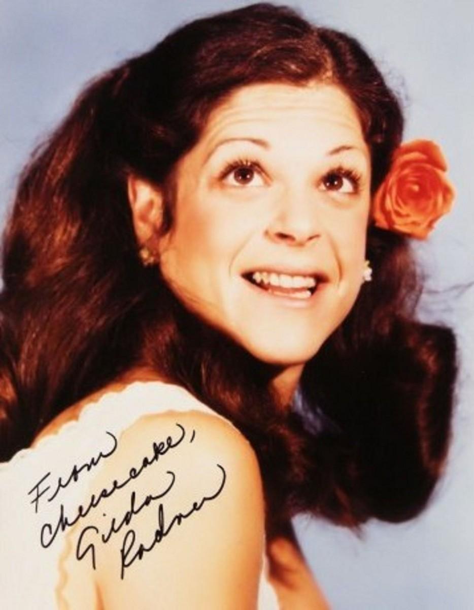 Gilda Radner signed portrait photo
