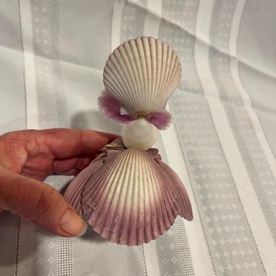 Shell Dollie