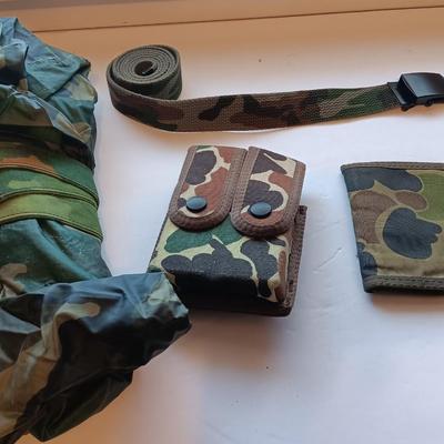 Camouflage lot - Magazine pouch - bag - wallet - raincoat.