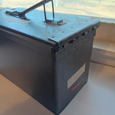 Ammunition chest - Empty metal military ammo can