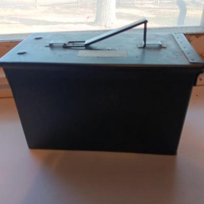 Ammunition chest - Empty metal military ammo can