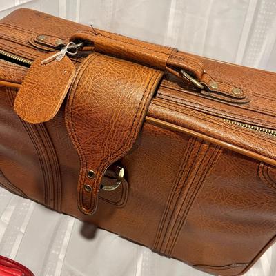 2 vintage luggage