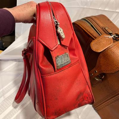 2 vintage luggage