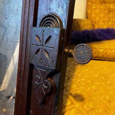 1196 Antique Carved Mahogany Dresser Mirror