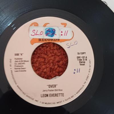 Vinyl record Albums -Mickey Gilley - Tommy Jennings -Jerry Reed - Leon Everette and more! 45RPM Records