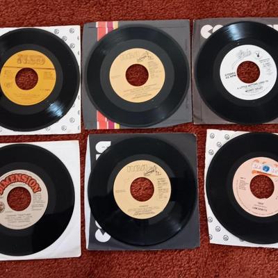 Vinyl record Albums -Mickey Gilley - Tommy Jennings -Jerry Reed - Leon Everette and more! 45RPM Records