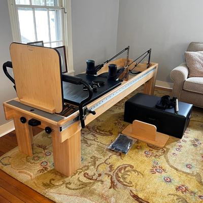 H1199 Clinical Reformer Balanced Body Pilates Rehabilitation Station
