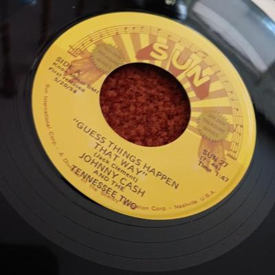 Vinyl record Albums -Johnny Cash - Waylon Jennings - Tennessee two 45RPM Records
