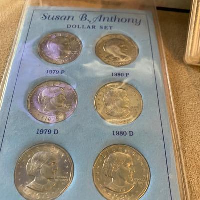 Coin Lot - Eisenhower & Susan B Anthony Dollars +++
