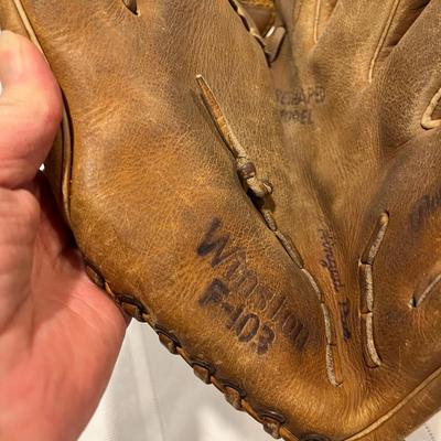 Baseball Mits Vintage