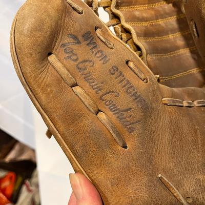 Baseball Mits Vintage