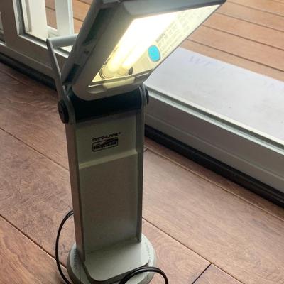 Ott-Lite Model OTL-13MAG Coin / Watch / Jewelry / Hobbiest Lamp