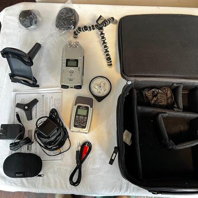 U1266 Zoom Handy Recorder Lot